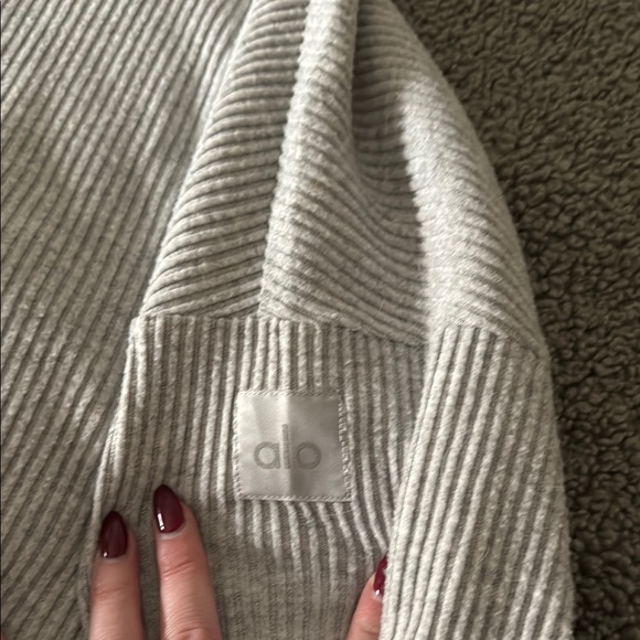 ALO Yoga Gray Muse Hoodie, size small - Picture 3 of 4